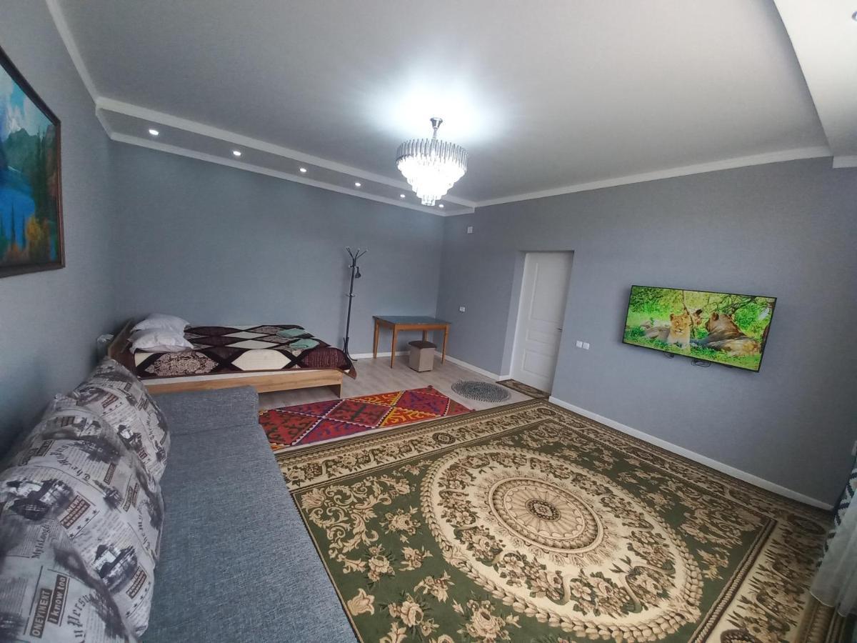 Guest House B&B Kochkor Ngoại thất bức ảnh