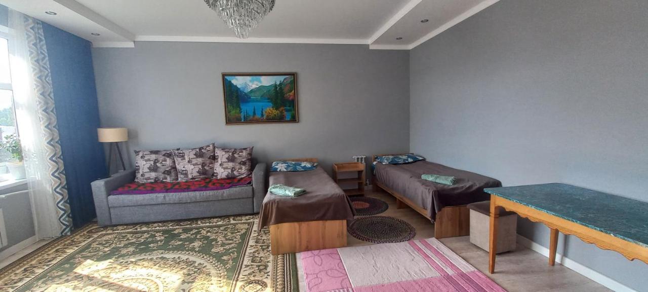 Guest House B&B Kochkor Ngoại thất bức ảnh